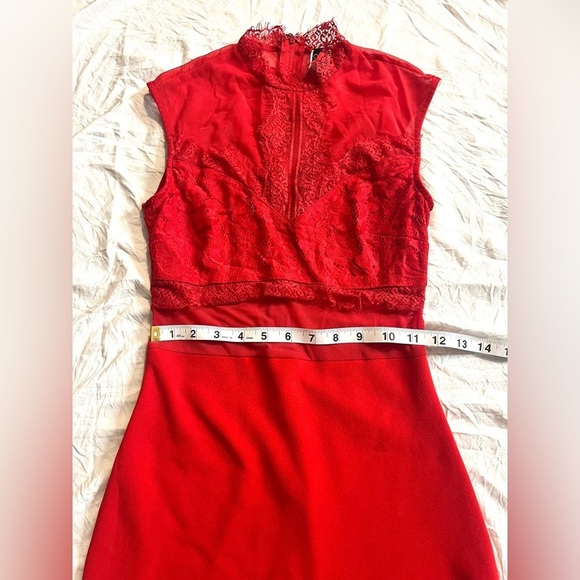 Windsor Elegant Red Lace Dress Size Small - Picture 11 of 13